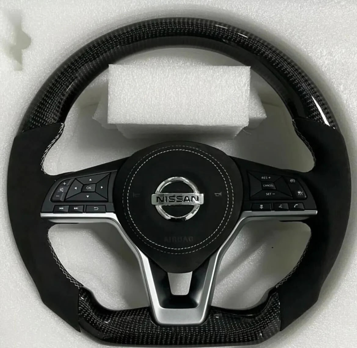 Nissan - Carbon Fiber Steering Wheel (Custom)