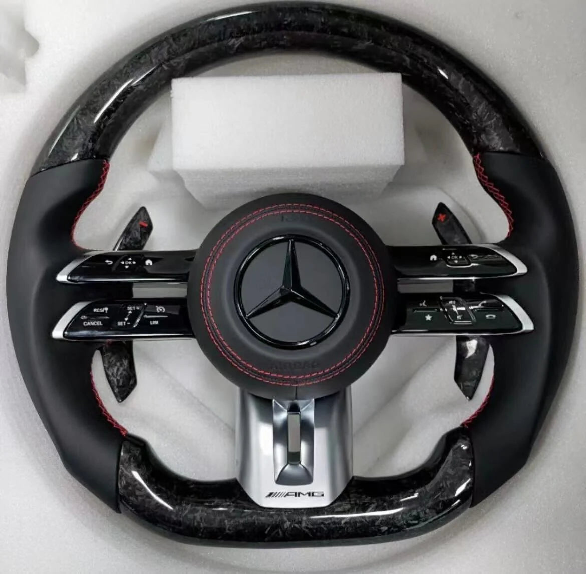 Mercedes - Carbon Fiber Steering Wheel (Custom)